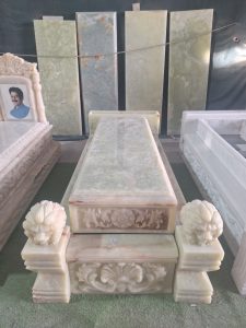 سنگ قبر لاکچری